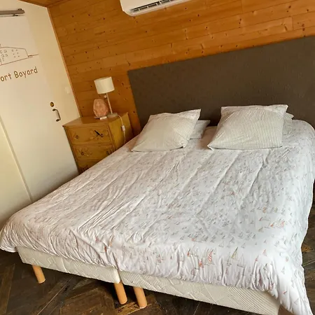 La Maison Du Canal De Rompsay - 5 Min De La Rochelle Frühstückspension